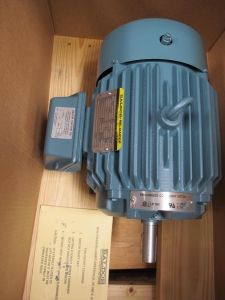 MOTOR, ELECTRIC TYPE, 5 HORSEPOWER, 460VAC 3PH 60HZ ELEC RATING, 1800 (RATED) RPM, 184T FRAME, FLA 6.60 AMPS, TEFC ENCLOSURE, CONTINUOUS DUTY, 1.15 SERVICE FACTOR, 1-1/8" KEYED(1/4") SHAFT. MOTOR SHALL BE EQUIPPED WITH 20 WATT,480V SPACE HEATER. THE MOTOR MUST BE NEMA DESIGN B, CODE J. PART # P18G7403-4 (W-44) LOADING & HANDLING FEE $15-